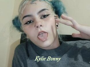 Kylie_Bonny