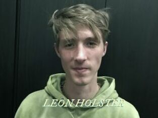 LEON_HOLSTER