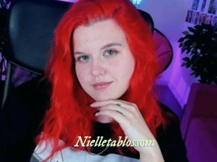 Nielletablossom