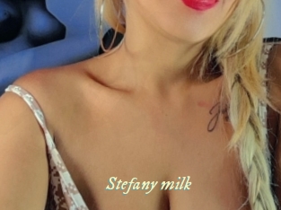 Stefany_milk